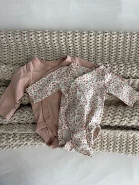 H&M Dusty Pink Solid and Pink Floral Baby Bodysuit Duo